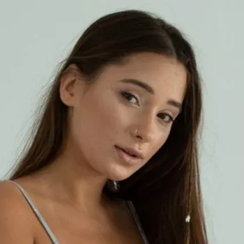 Pornstar Liya Silver